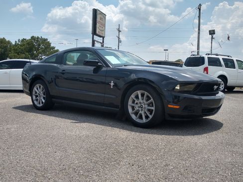 Used 2010 Ford Mustang Coupe image 8