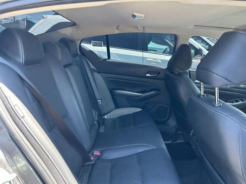 Used 2020 Nissan Altima 2.5 SL FWD image 19