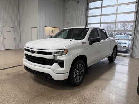 Used 2022 Chevrolet Silverado 1500 RST w/ All Star Edition Plus image 2