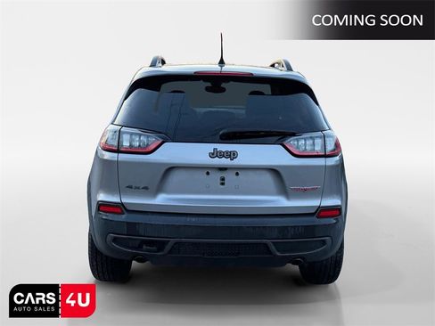 Used 2019 Jeep Cherokee Trailhawk image 6