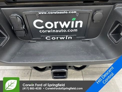 New 2026 Ford F250 Lariat w/ Chrome Package image 24