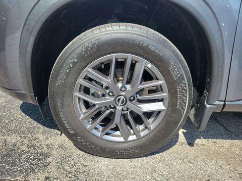 Used 2023 Nissan Rogue S AWD/4WD image 5