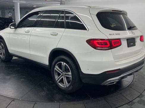 Used 2022 Mercedes-Benz GLC 300 w/ Premium Package Lite image 4