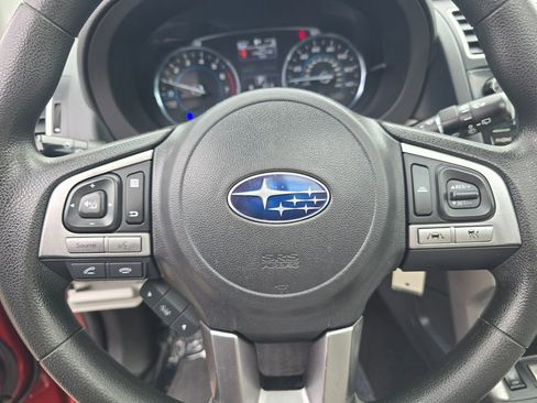 Used 2017 Subaru Forester 2.5i Premium AWD/4WD image 25