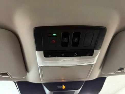 New 2026 Nissan Pathfinder Platinum image 19