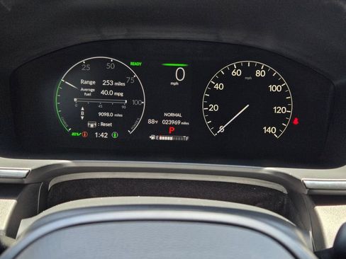 Used 2025 Honda CR-V Sport-L image 6