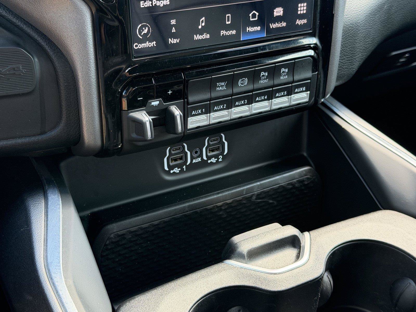 Used 2024 RAM 3500 Laramie w/ Sport Appearance Package AWD/4WD image 24