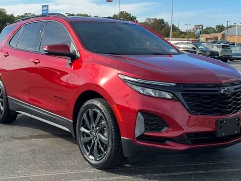 Certified 2024 Chevrolet Equinox RS w/ RS Leather Package image 8