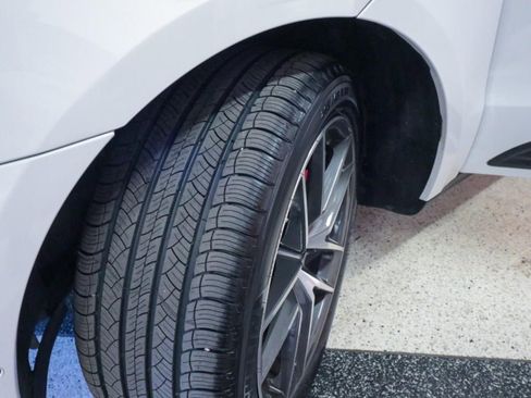 Used 2023 Porsche Macan S image 10