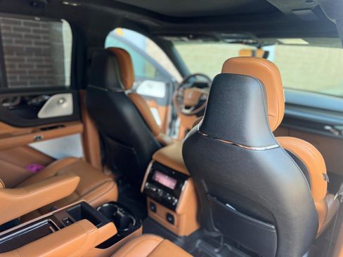 Used 2022 Lincoln Aviator Black Label w/ Dynamic Handling Package image 37