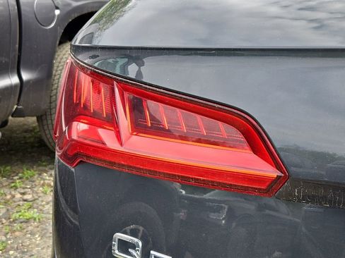 Used 2018 Audi Q5 2.0T Premium Plus w/ Premium Plus Package image 8