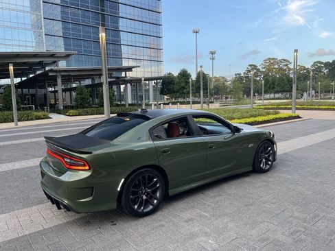 Used 2022 Dodge Charger Scat Pack w/ Plus Group RWD image 10