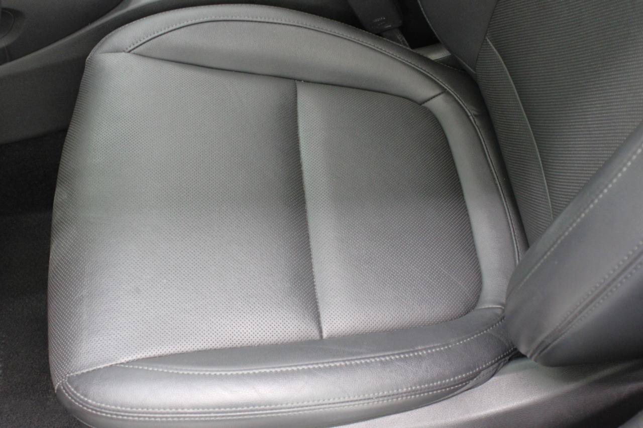 Used 2023 Hyundai Kona Limited AWD/4WD image 34