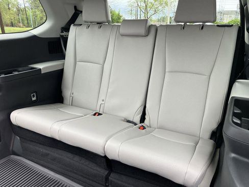 New 2026 Toyota Grand Highlander Limited image 13