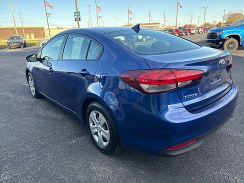 Used 2017 Kia Forte LX image 5