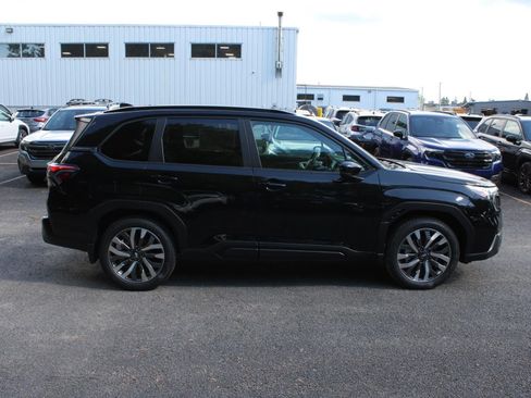 New 2026 Subaru Forester Touring AWD/4WD image 4