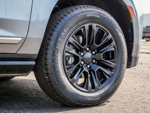 Used 2023 GMC Yukon Denali AWD/4WD image 9