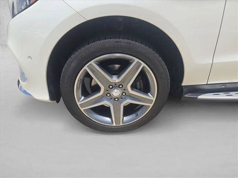 Used 2016 Mercedes-Benz GLE 400 4MATIC image 22