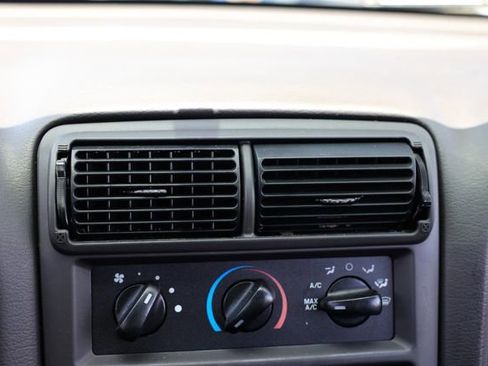 Used 2001 Ford Mustang GT image 31