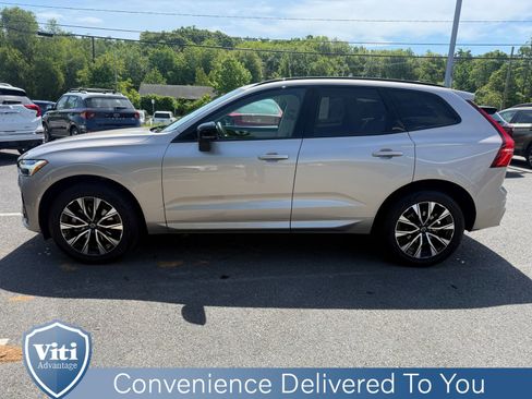Used 2024 Volvo XC60 B5 Plus w/ Climate Package AWD/4WD image 5