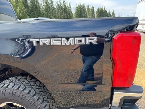 Used 2025 Ford F350 XLT w/ Tremor Off-Road Package image 5