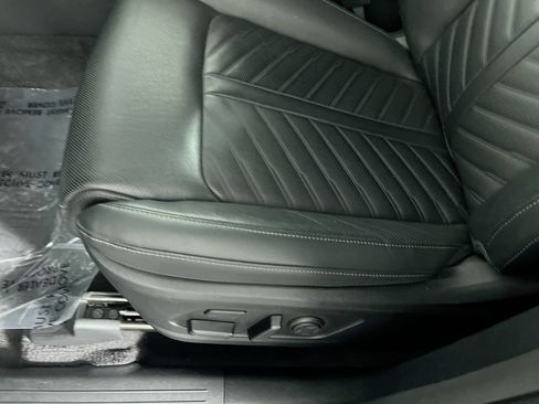 Certified 2025 Kia Sorento SX Prestige AWD/4WD image 9