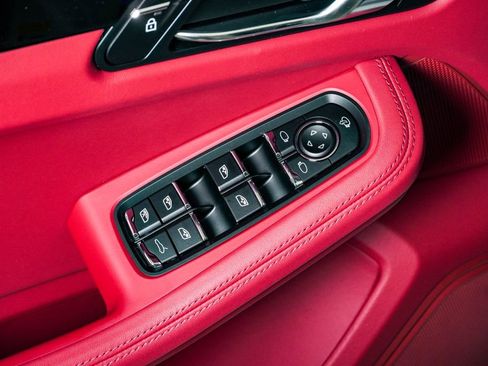 New 2026 Porsche Macan S image 26