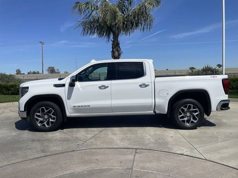 Used 2024 GMC Sierra 1500 SLT w/ SLT Convenience Package AWD/4WD image 5