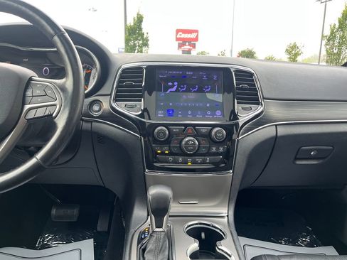 Used 2020 Jeep Grand Cherokee Limited w/ Luxury Group II AWD/4WD image 23