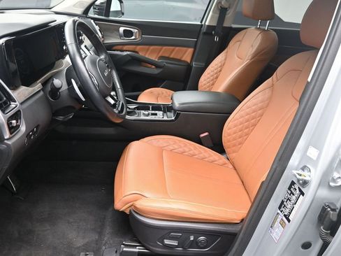 Used 2022 Kia Sorento SX Prestige w/ Rust Color Package image 18
