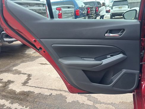 Used 2021 Nissan Altima 2.5 Platinum image 21