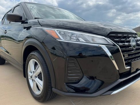 Used 2025 Nissan Kicks Play S FWD image 12