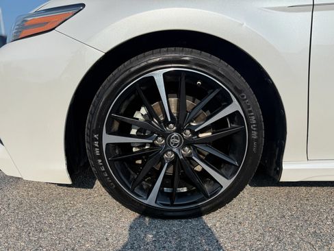 Used 2018 Toyota Camry XSE FWD image 13