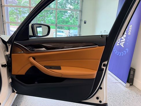 Used 2019 BMW 530i w/ Premium Package RWD image 25