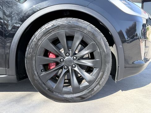 Used 2018 Tesla Model X P100D image 9