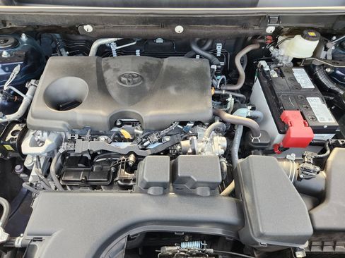 Used 2025 Toyota RAV4 XLE Premium FWD image 36