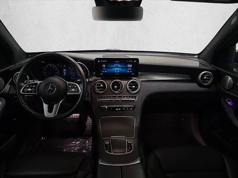 Used 2021 Mercedes-Benz GLC 300 4MATIC image 9