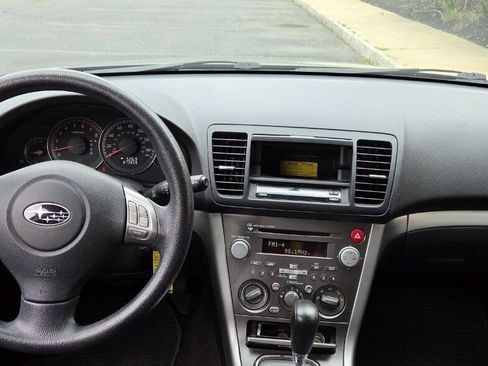 Used 2009 Subaru Outback 2.5i Special Edition AWD/4WD image 18