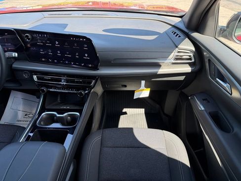 Used 2026 Chevrolet Traverse LT w/ LPO, Floor Liner Package AWD/4WD image 44