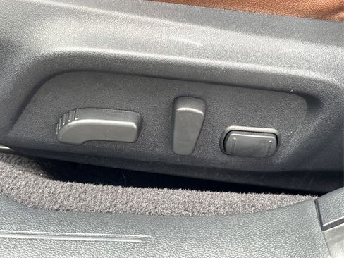 Used 2017 Subaru Outback 2.5i Touring image 39