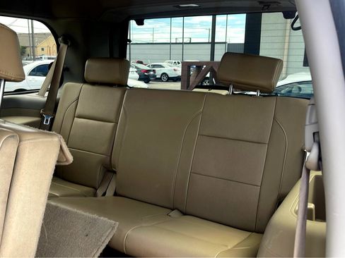 Used 2011 Nissan Armada Platinum image 16