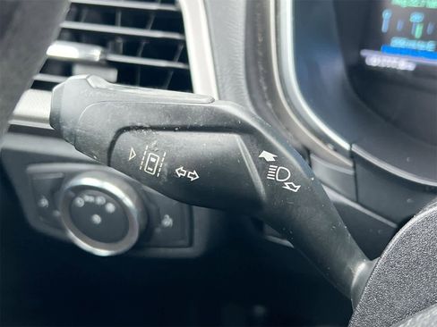 Used 2020 Ford Fusion SE image 26