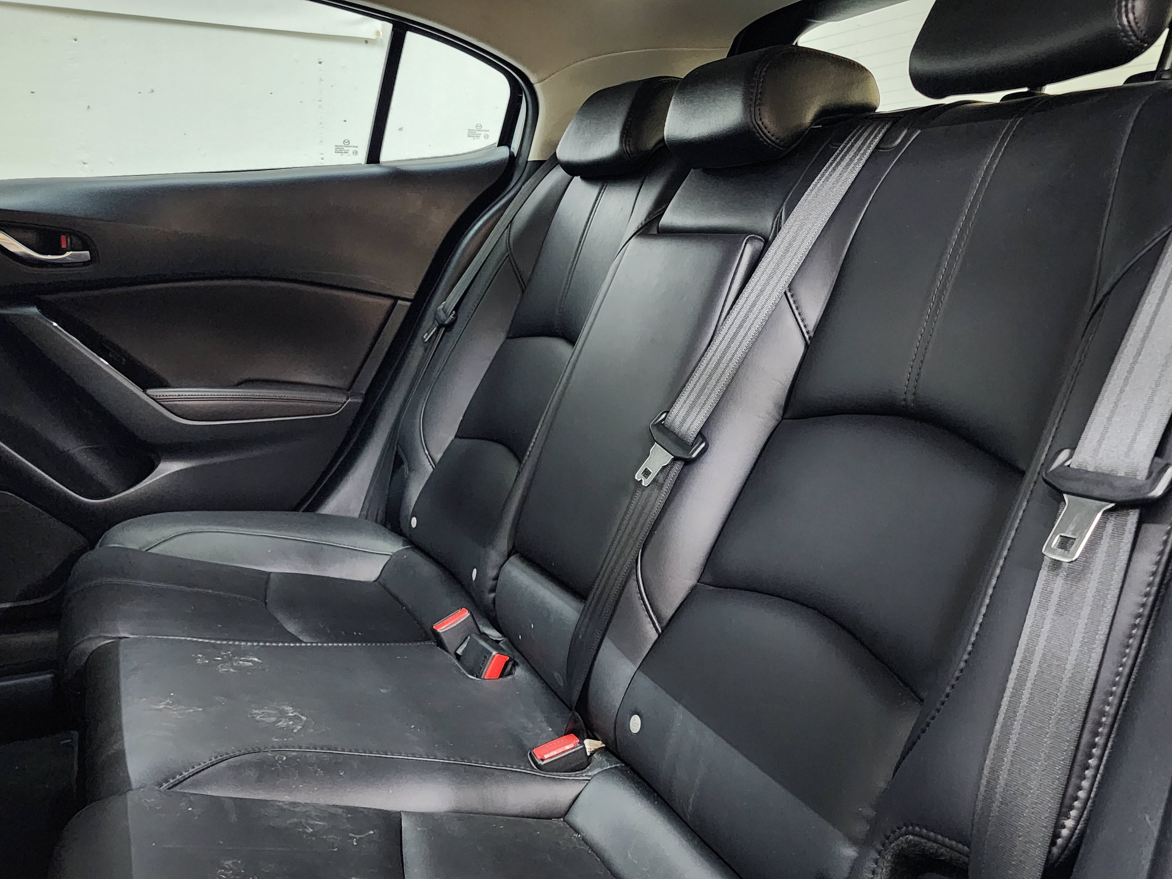 Used 2018 MAZDA MAZDA3 Touring FWD image 17