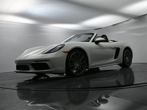 Used 2025 Porsche 718 Boxster S image 52