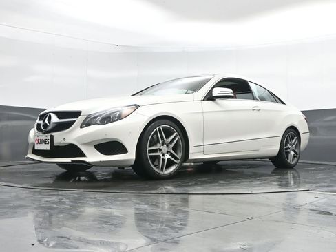 Used 2014 Mercedes-Benz E 350 4MATIC Coupe image 38