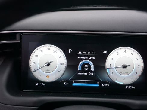 Used 2023 Hyundai Tucson SEL w/ Convenience Package image 10