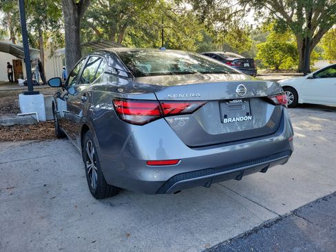 Certified 2023 Nissan Sentra SV FWD image 6