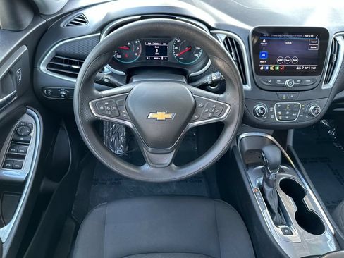 Used 2024 Chevrolet Malibu LT FWD image 13