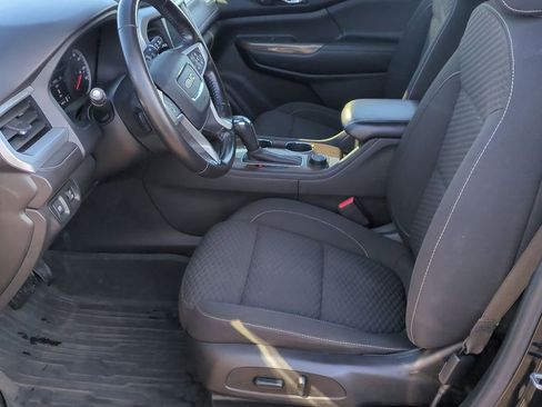 Used 2019 GMC Acadia SLE w/ LPO, Floor Liner Package image 16