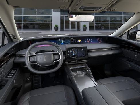 New 2026 Lincoln Nautilus Premier image 9